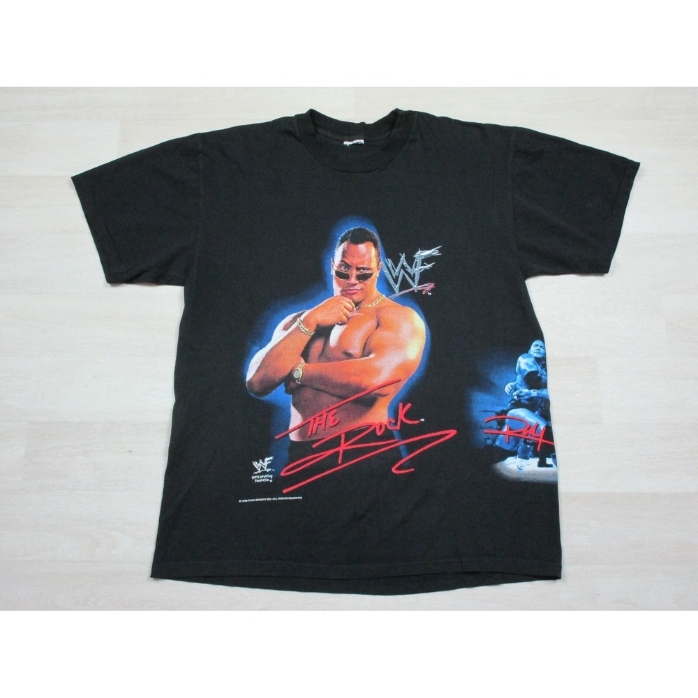 Vintage 1990's WWF The Rock Layin' The Smack Down T Shirt (L/XL) AOP Wrestling